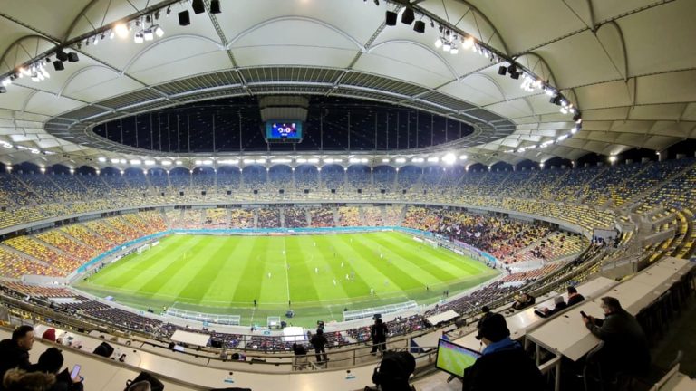 Bate vântul pe Arena Națională și pe Arcul de Triumf! FCSB și Dinamo, susținere slabă în aceeași zi și de la aceeași oră Fanatik.ro” „prefix”:”@ 