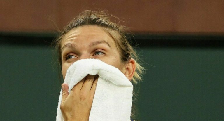 Rusoaica a lovit-o pe Simona Halep! Momentul în care spectatorii și-au ținut respirația: mingea trimisă de Andreeva a izbit ceafa româncei! Prosport” „prefix”:”@ 