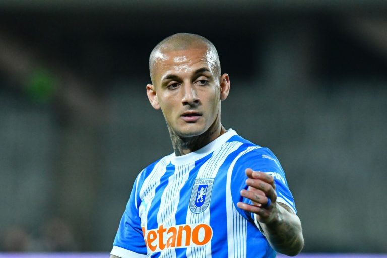 FC Porto a făcut ofertă pentru Alexandru Mitriță. Patronul Mihai Rotaru a recunoscut negocierile pe care le-a purtat cu portughezii Prosport” „prefix”:”@ 