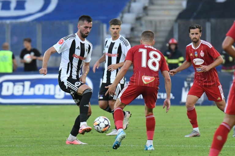 Sepsi OSK – U Cluj Live Video Online, de la ora 19:00, în etapa 21 din Superliga. Sabău poate termina anul pe primul loc Prosport” „prefix”:”@ 