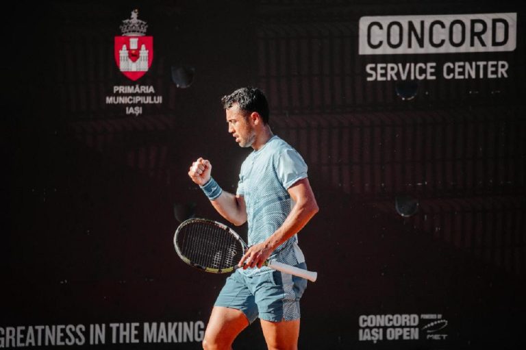 Va fi show la Iași! Baza Sportivă Ciric va găzdui, în iulie 2025, a șasea ediție a turneului ATP Challenger 100 Concord Iași Open. Direcția 5 și alte două trupe vor concerta pe zgura din Moldova Prosport” „prefix”:”@ 