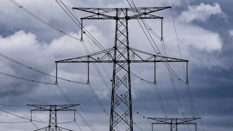 Republica Moldova caută soluții pentru criza energetică. Va cumpăra mai multă energie electrică din România Fanatik.ro” „prefix”:”@ 