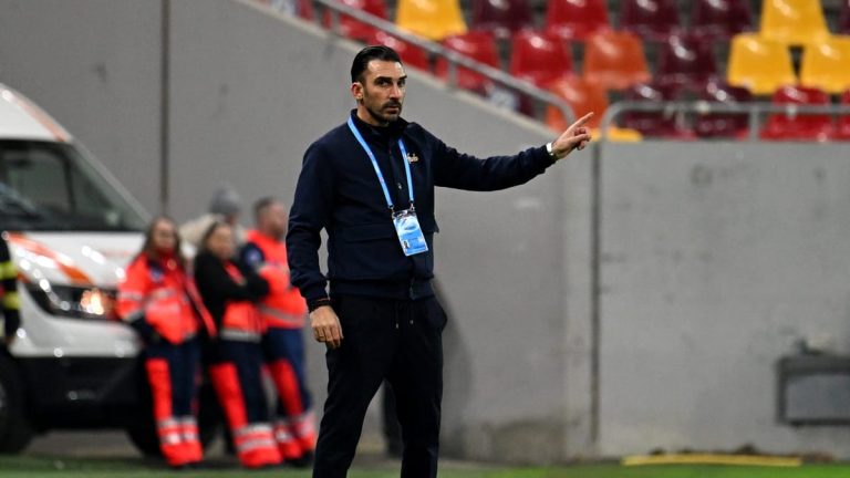 Elias Charalambous, tranşant după FCSB – Universitatea Craiova 0-2: “Cel mai slab!”. Reacţie curioasă despre scandalul Ngezana Fanatik.ro” „prefix”:”@ 