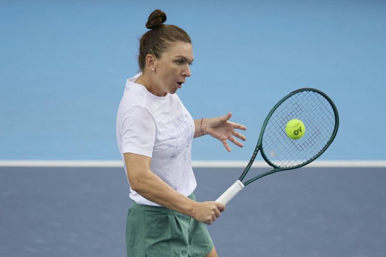 Simona, ce faci? Gafă comică semnată de Halep la World Tennis League @Stiri @ Sport.ro