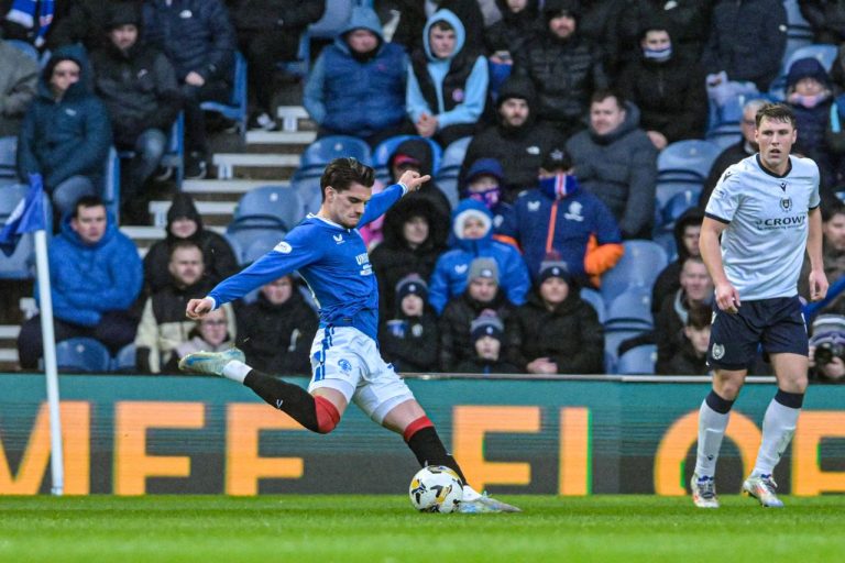 Ianis Hagi, ghinionistul zilei! Bară și gol anulat în Rangers – Dundee @Stiri @ Sport.ro