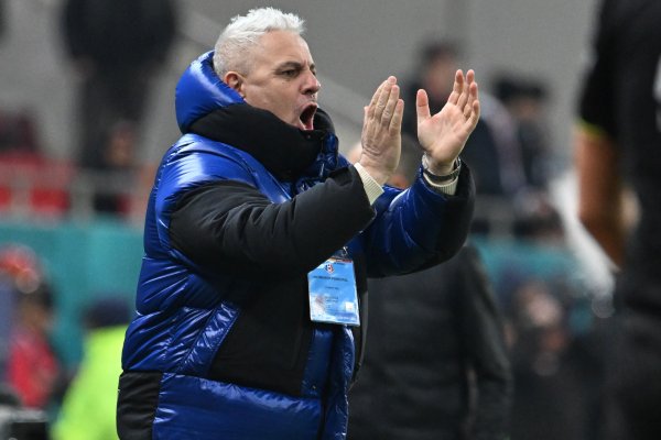 Gestul făcut de Marius Șumudică care nu s-a văzut la TV, imediat după Dinamo – Rapid @iamsport.ro