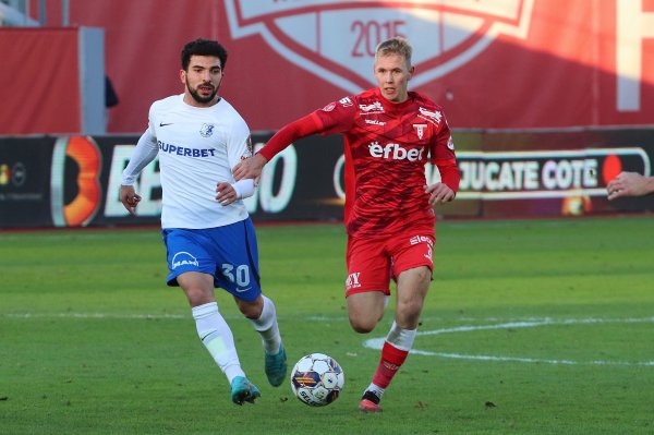 UTA – Farul Constanța 1-5 / Iași – Hermannstadt 0-0. Avem meci de baraj pentru calificarea mai departe @iamsport.ro