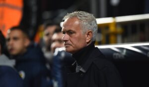 Jose Mourinho a ajuns pe masa de operaţie! Ce s-a întâmplat cu antrenorul portughez imediat după meciul lui Fenerbahce @Antena Sport