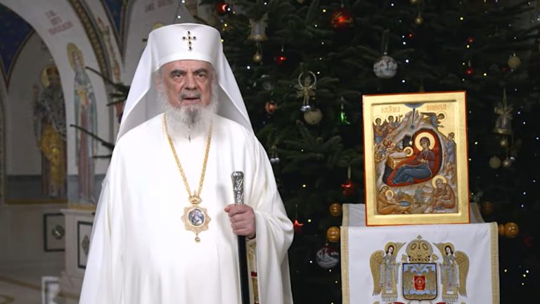 Mesajul Patriarhului Daniel pentru români de Crăciun și Anul Nou: “Să aducem bucurie în casele şi în sufletele în care se află tristeţe” Fanatik.ro” „prefix”:”@ 