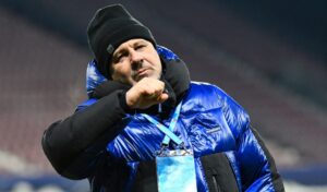 „La Rapid nu au loc fetiţele cu fustiţă!” Marius Şumudică, dezvăluiri despre gesturile făcute spre fanii lui Dinamo: „Le-am arătat geaca” @Antena Sport