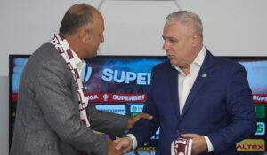 Primele transferuri pregătite de Rapid în iarnă! Dan Şucu şi Marius Şumudică au pus ochii pe titularii rivalei din Liga 1 @Antena Sport