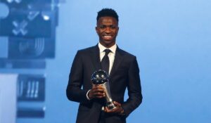 Vinicius, discurs emoţionant după ce a câştigat premiul pentru cel mai bun jucător la gala FIFA The Best: „Eram un copil care juca fotbal desculţ” @Antena Sport