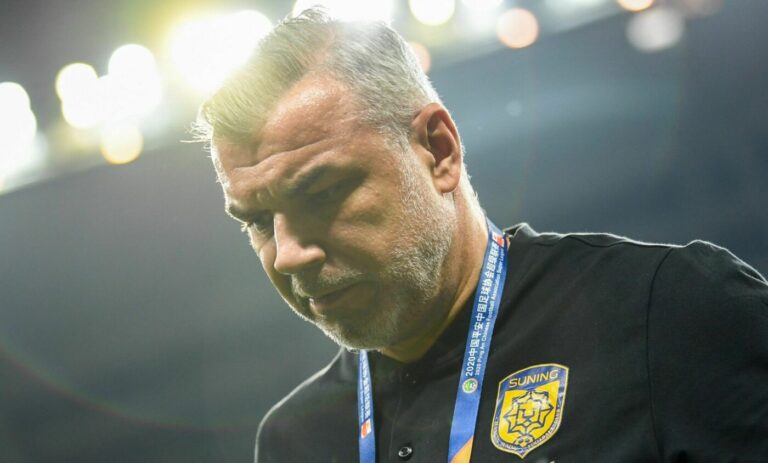 Cosmin Olăroiu a semnat pentru dispariția unui colos al fotbalului. Echipa lui Lippi, Scolari și Cannavaro intră în faliment Prosport” „prefix”:”@ 