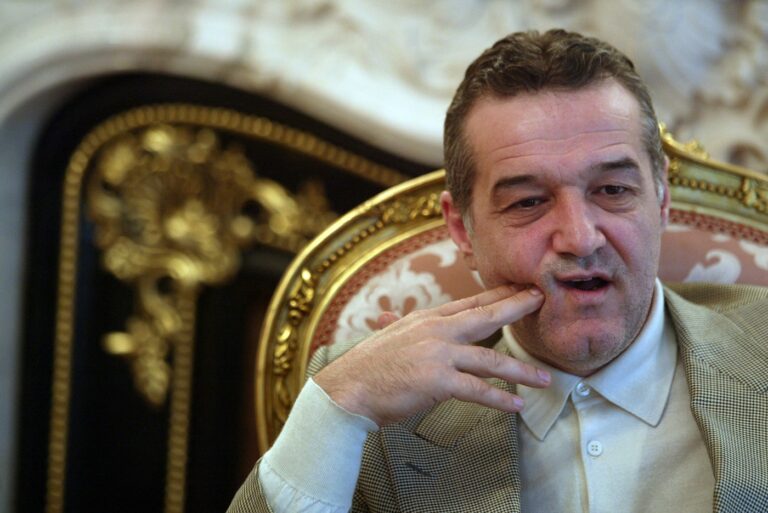 Gigi Becali a intrat în vestiar peste vedetele FCSB. Apoi, s-a făcut de râs Prosport” „prefix”:”@ 