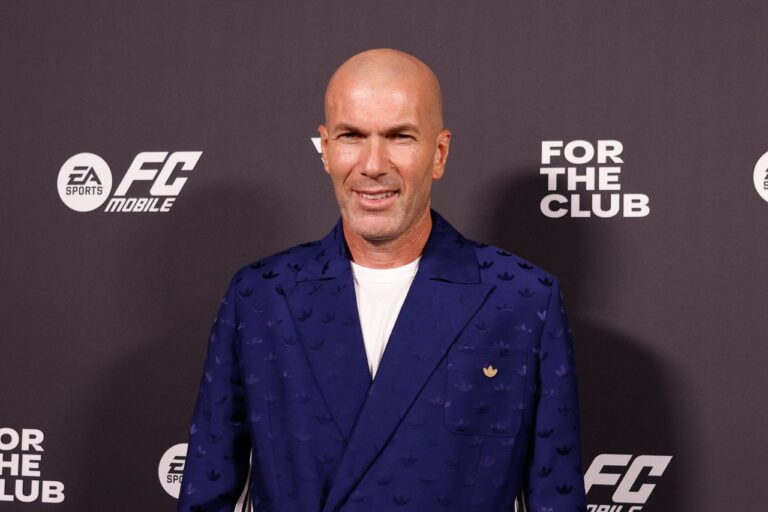 Răsturnare de situație? Un francez important susține că Zidane n-ar fi succesorul lui Deschamps. Care e explicația (Stiri @ Sport.ro)