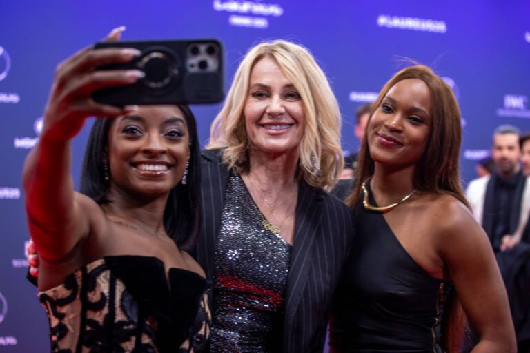 Nadia Comăneci a strălucit la Gala Laureus (Stiri @ Sport.ro)