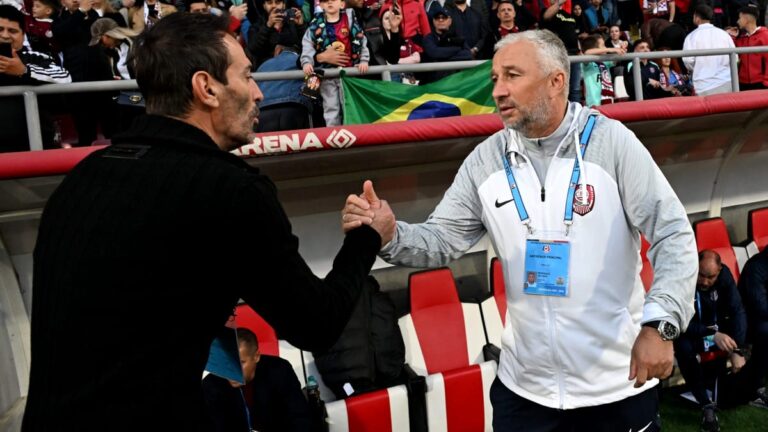Marius Măldărășanu, extrem de dezamăgit după ce Hermannstadt a fost învinsă de CFR Cluj în finala Cupei României Betano: „Au fragmentat foarte mult jocul, și-au văzut interesul”. Ce a declarat despre viitorul său Fanatik.ro” „prefix”:”@ 