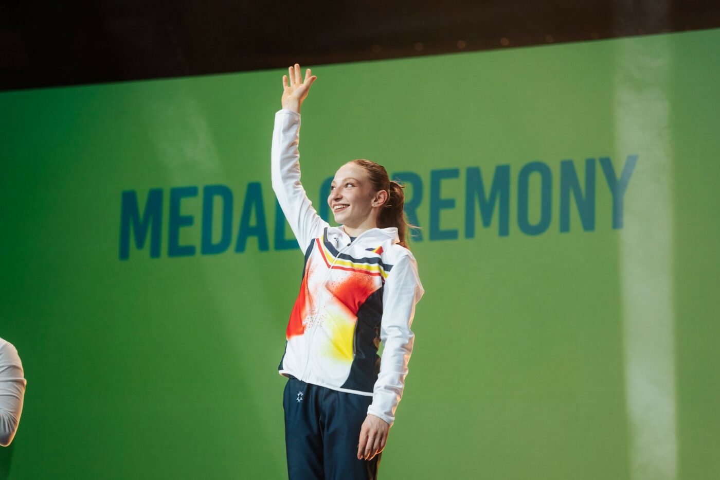 Cum trăieşte Ana Bărbosu în SUA. Gimnasta care a lăsat România pentru bursa din America a filmat totul