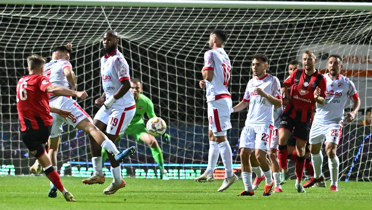 Dinamo – Csikszereda, de la ora 17:30, Live Text Online&hellip; (Prosport" "prefix":"@ )