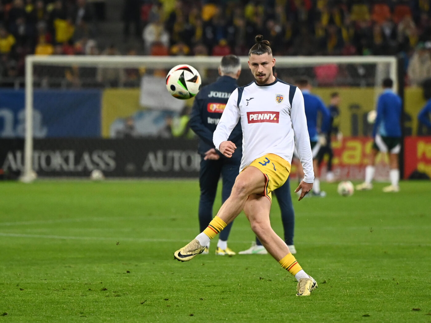 Englezii nu au vrut ca Radu Drăgușin să vină la naționala României! Tottenham e disperată să nu-și strice planul