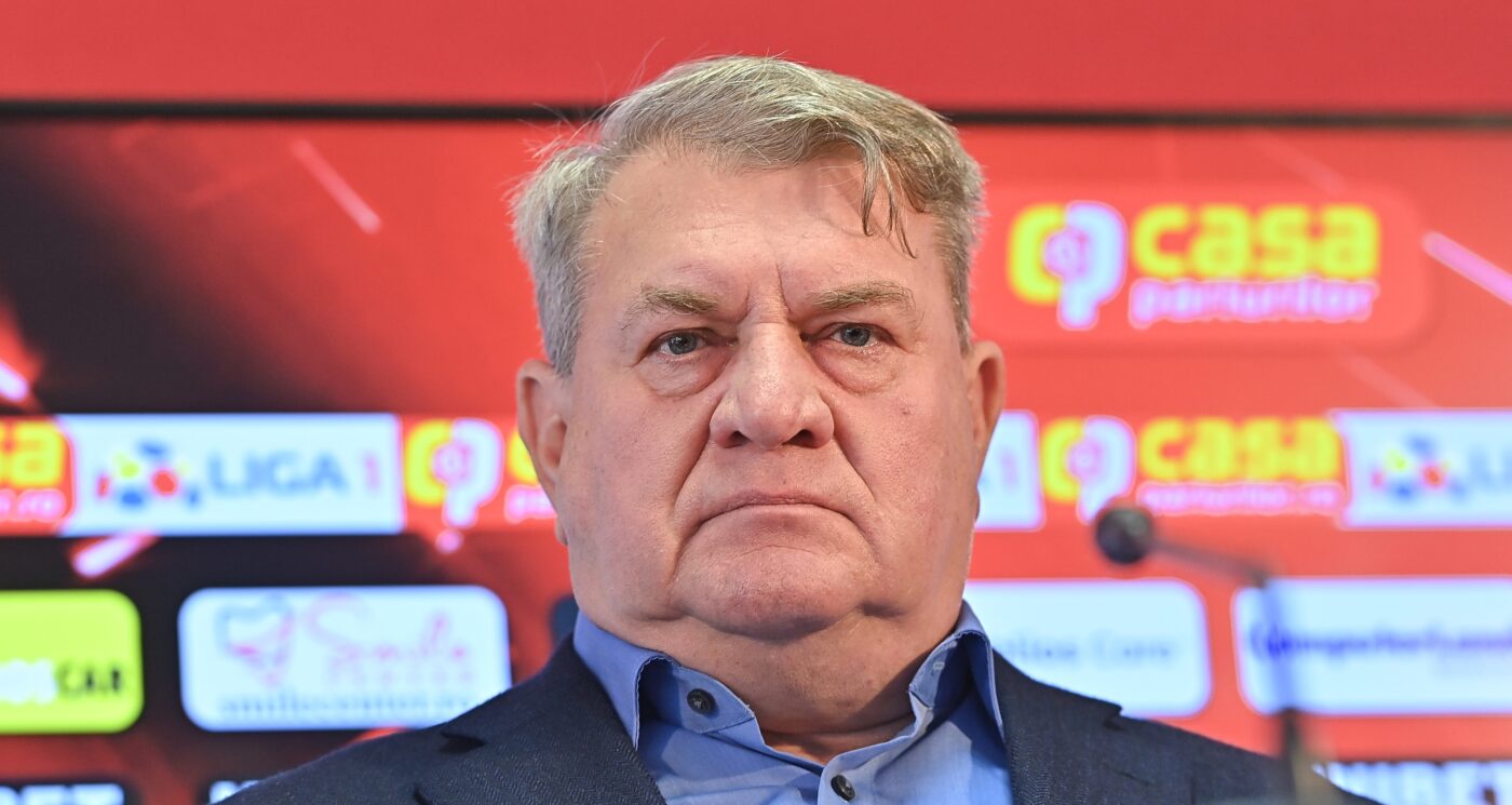 Motivul pentru care l-a pierdut CFR Cluj pe „omul cheie” din club. Ce a încercat să facă Iuliu Mureșan. EXCLUSIV (Prosport" "prefix":"@ )