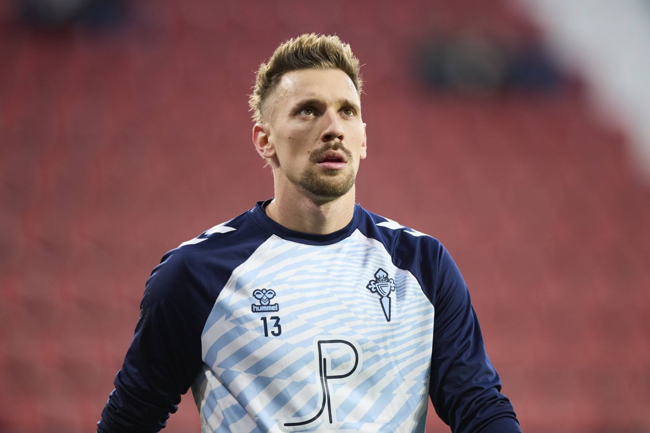 Ionuț Radu, ”bombardat” în meciul cu Barcelona! Cum s-a descurcat portarul de la Celta Vigo