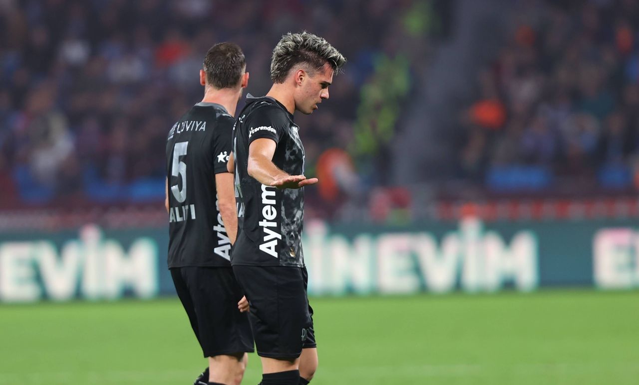 Antrenorul lui Alanyaspor a reacționat după super-golul marcat de Ianis Hagi: ”Nu cred că a mai făcut cineva asta!”