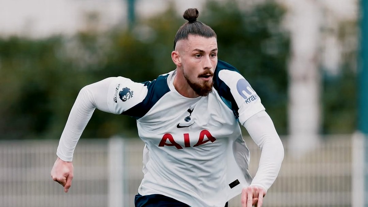 Tottenham, anunț oficial despre Radu Drăgușin!